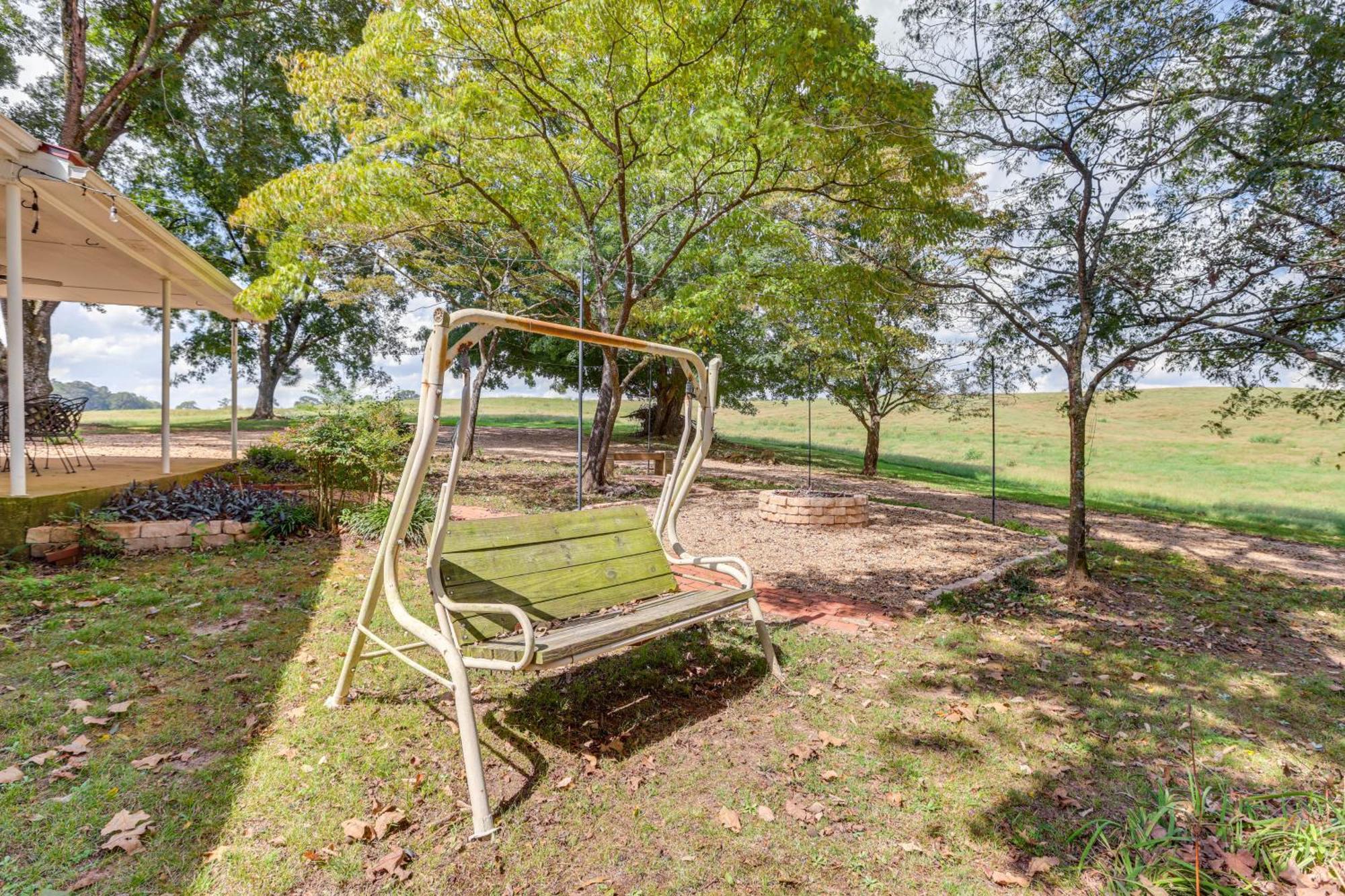 Country Home Near Lake Wedowee Patio And Fire Pit! Lineville エクステリア 写真
